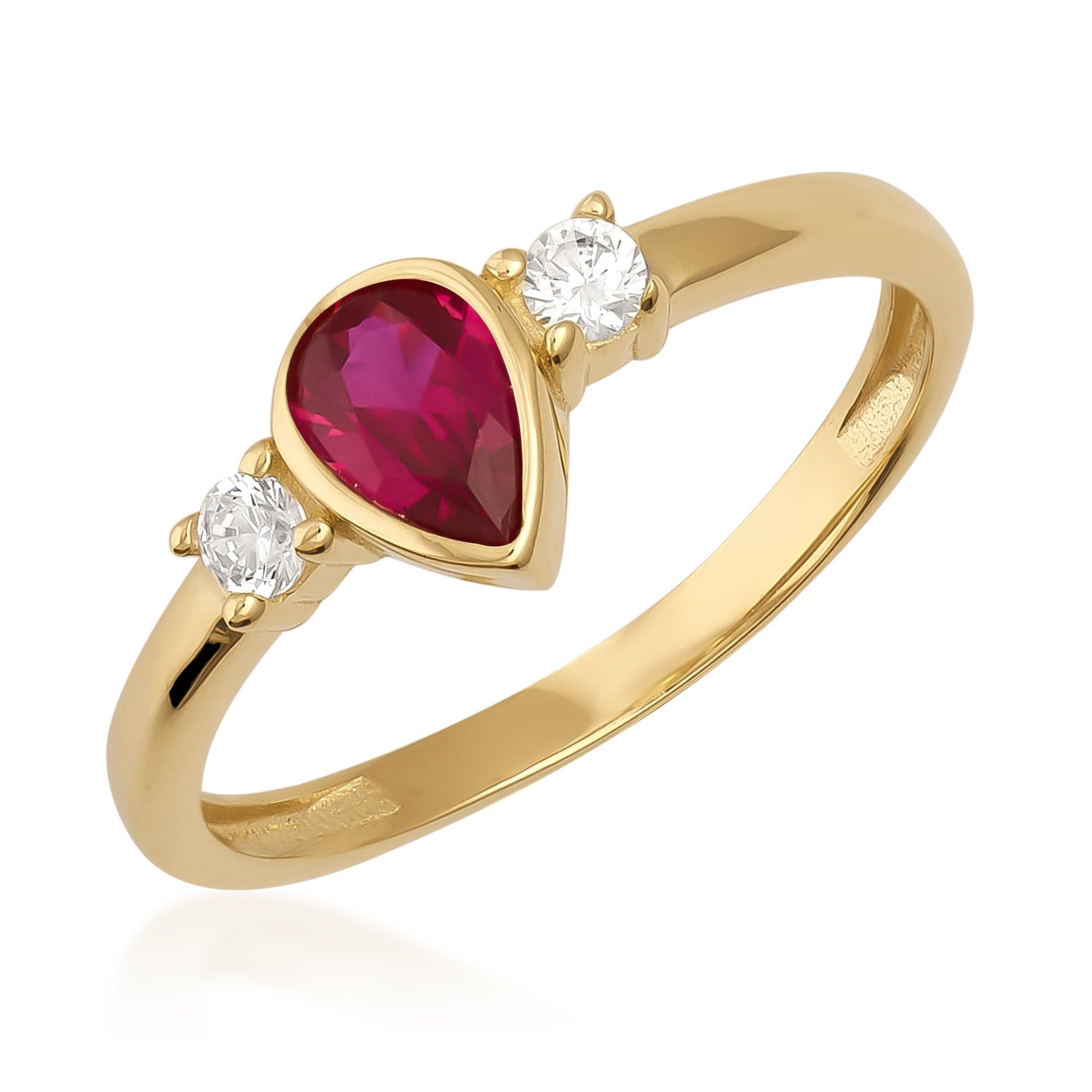 14K solid gold pear-cut ruby vintage ring in yellow gold