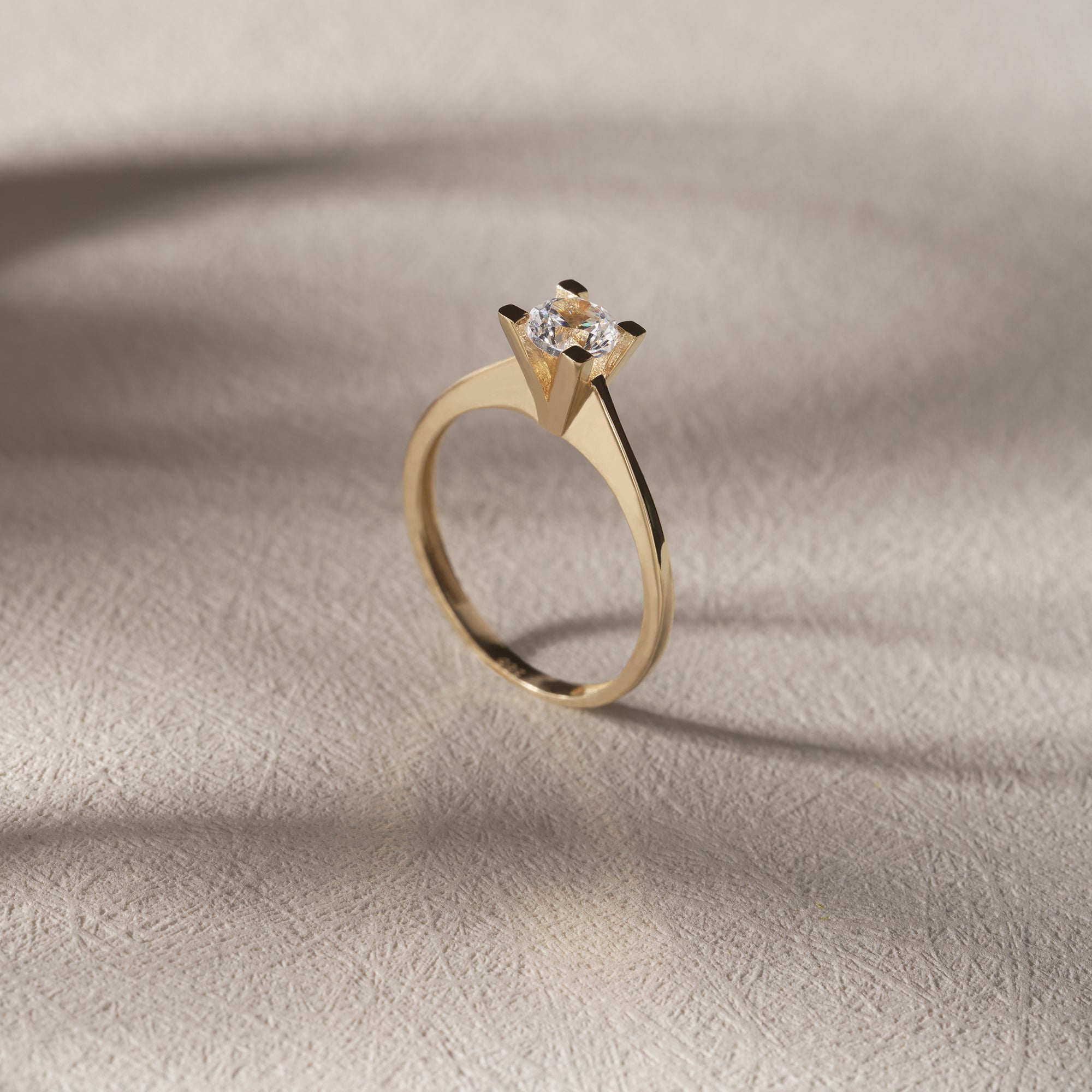 14K Solid Gold Classic Solitaire Engagement Ring – Round Zirconia Ring for Proposal, Wedding & Everyday Elegance