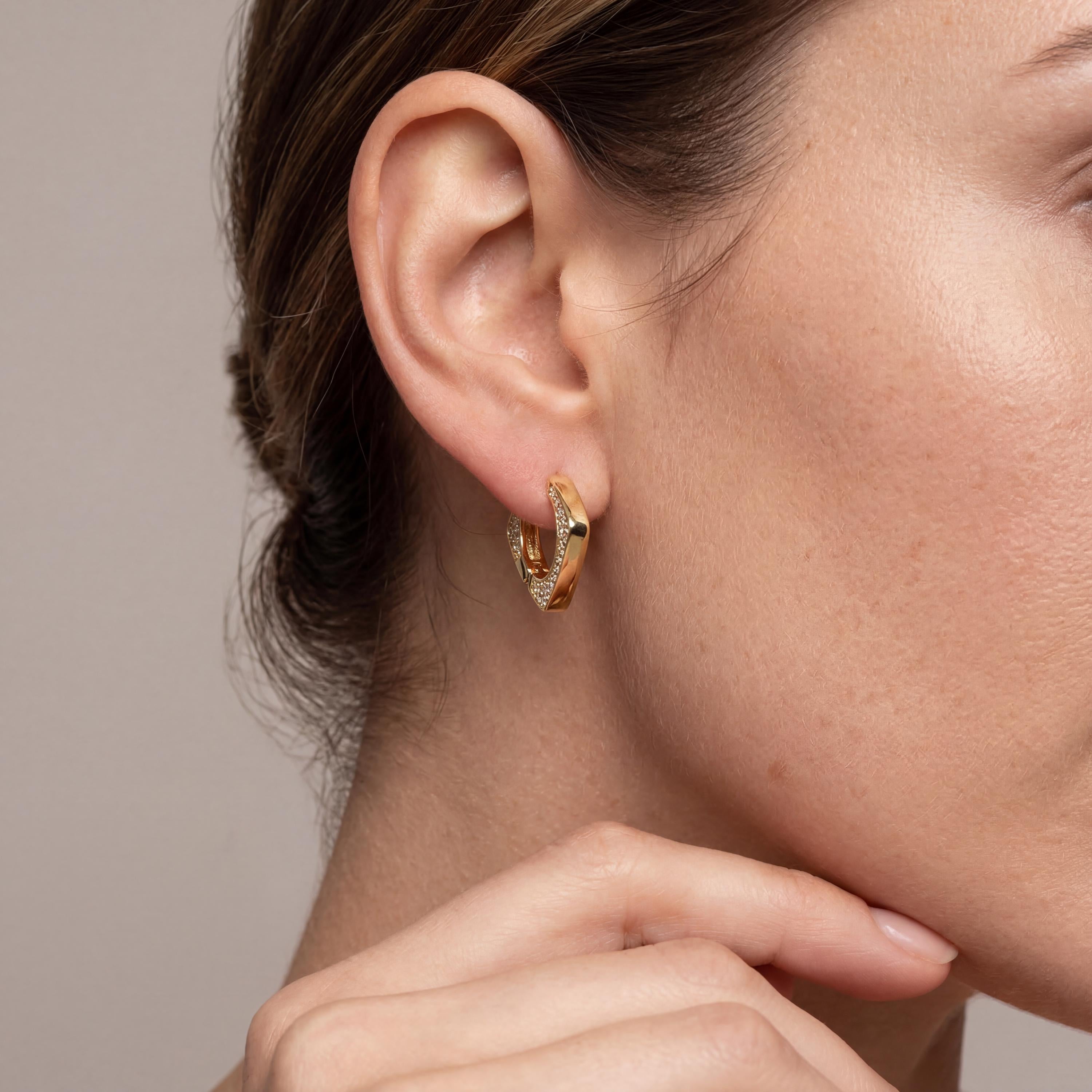 14K Solid Gold Geometric Huggie Earrings Square Hoop, Minimal Angular Modern Hinged Clasp