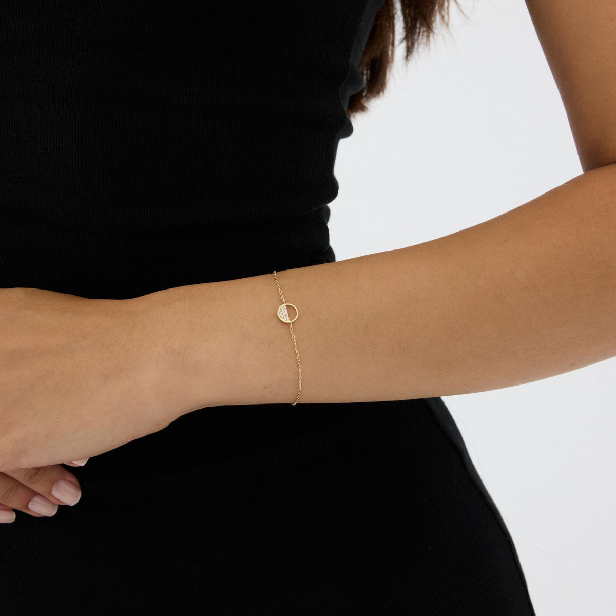 14K gold open circle bracelet, styled view