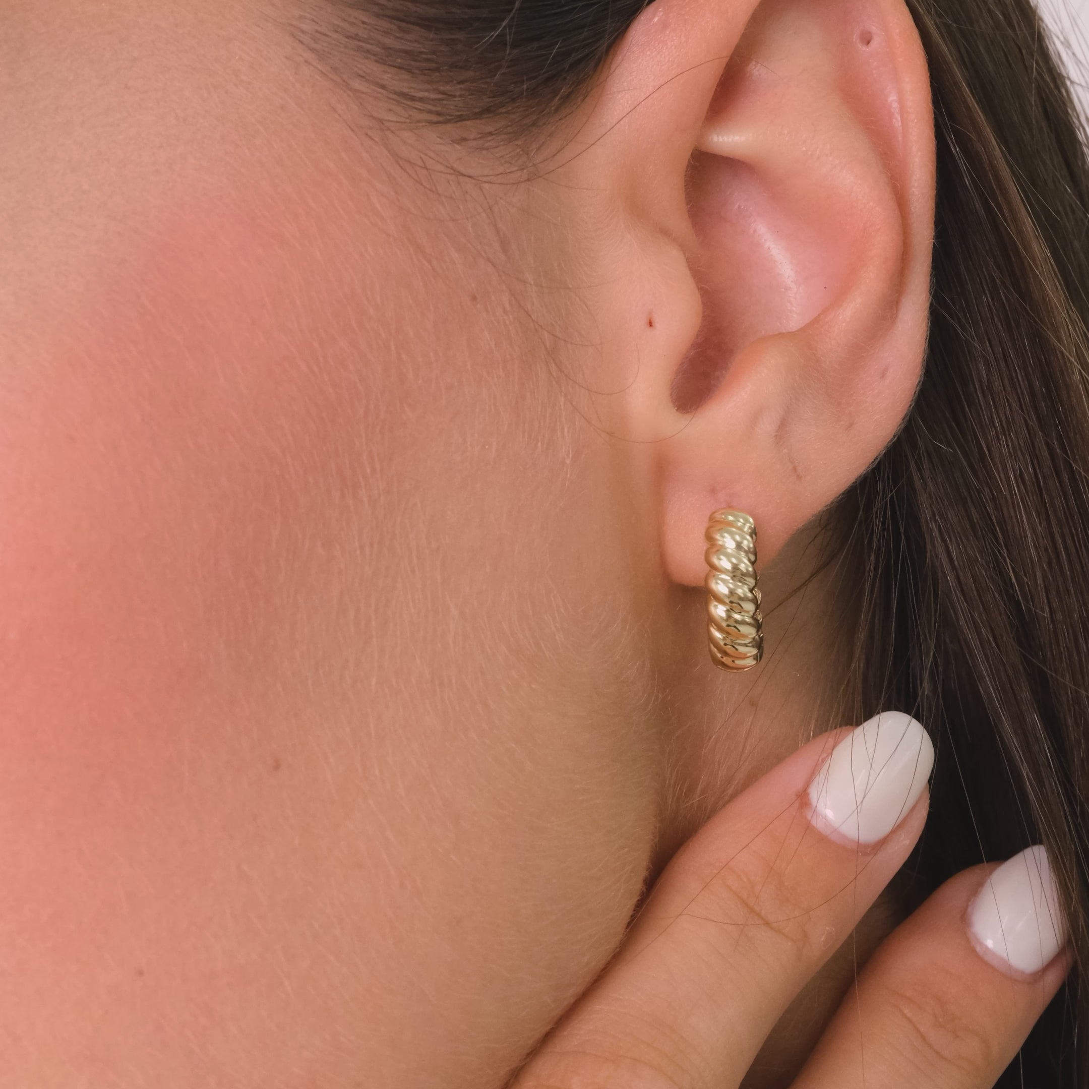14K Solid Gold Rope-Style Sculptural Hoop Earrings – Vintage-Inspired Bold Curved Statement Hoops