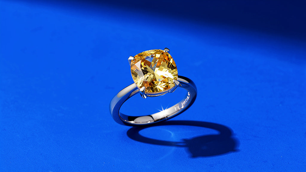 Citrine stone ring in solid 14K gold