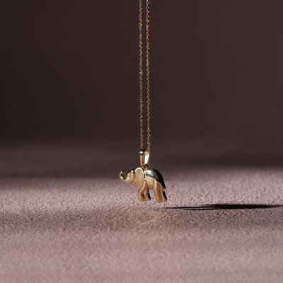 gold elephant pendant necklace