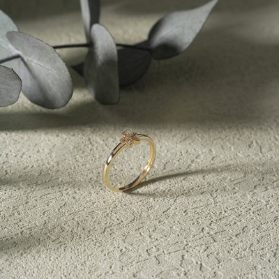 14K Solid Gold Minimal Flower Ring – Five-Petal Zirconia Accent Ring – Gift for Her