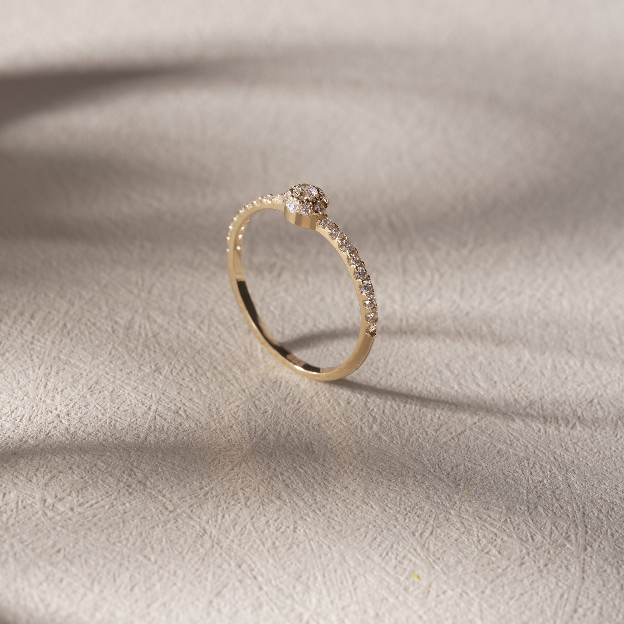 14K Solid Gold Minimal Round Zirconia Ring – Center Stone with Halo and Band Accent Stones