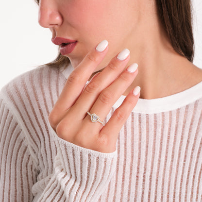14K Solid Gold Heart-Shaped Center Ring – Vintage Style Zirconia Cluster Ring
