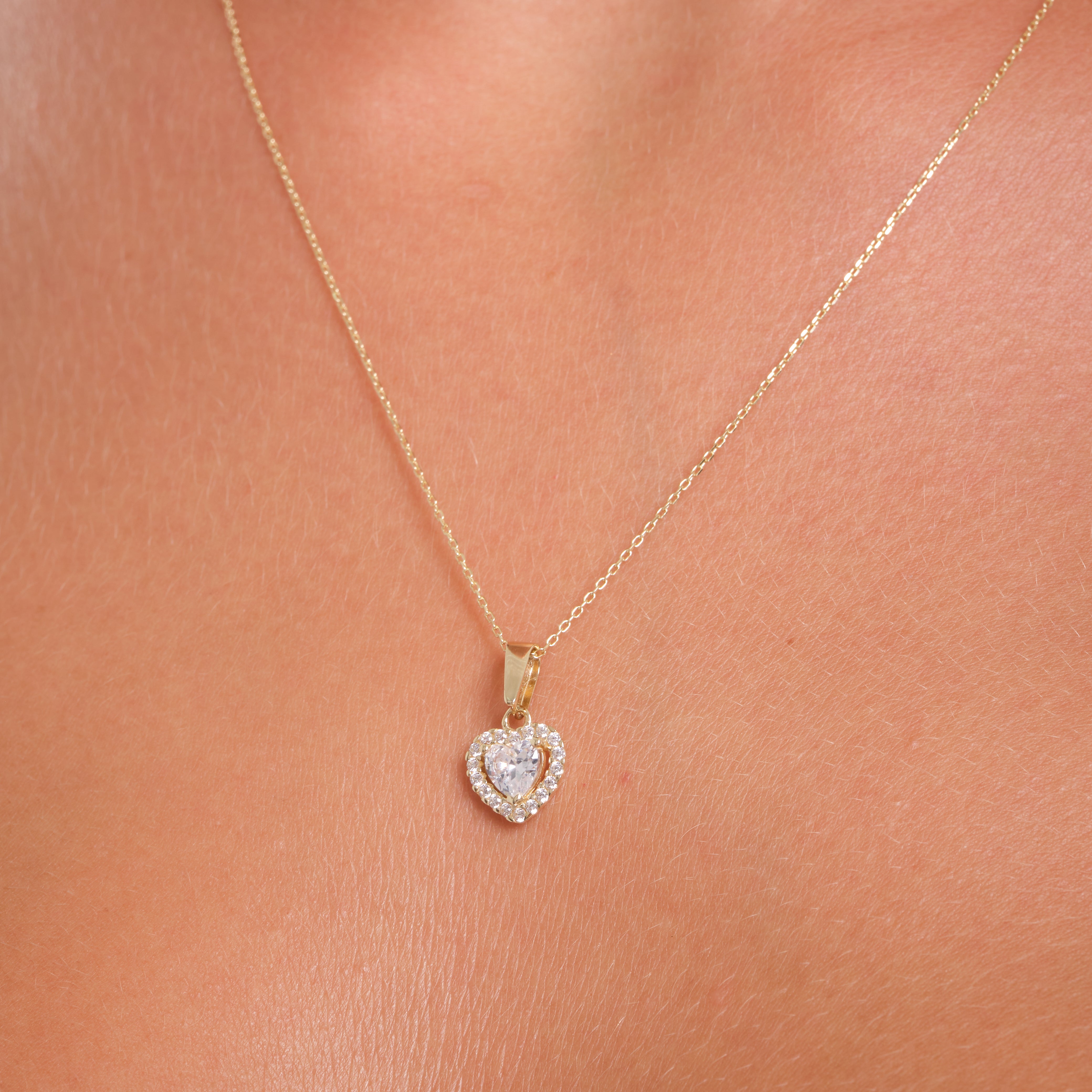 14K Solid Gold Heart Pendant Necklace with 18 White Zircon Stones – Dainty Vintage Love Jewelry
