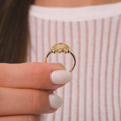 14K Solid Gold Floral Ring – Minimalist Daisy & Sunflower-Inspired Ring with Sparkling Center Stone for Stacking & Everyday Wear
