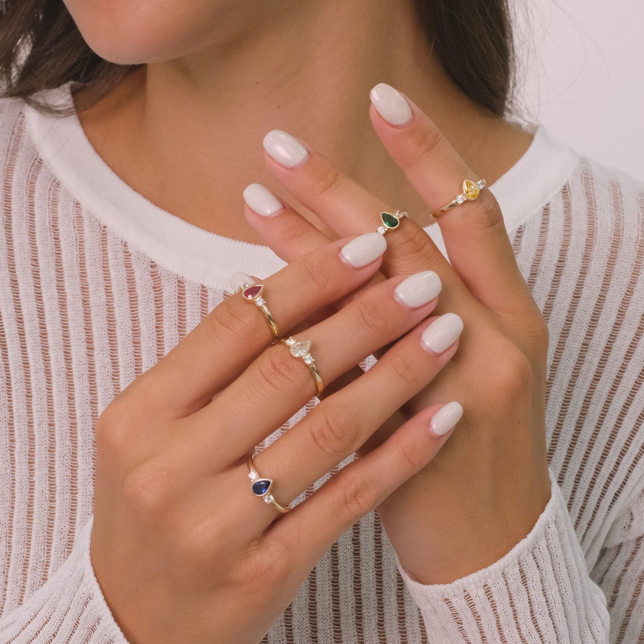 14K Solid Gold Pear-Cut Zircon Vintage Ring with Side Zircon Accents – Lab-Created Gemstone Ring, Engagement, Statement & Stackable Jewelry